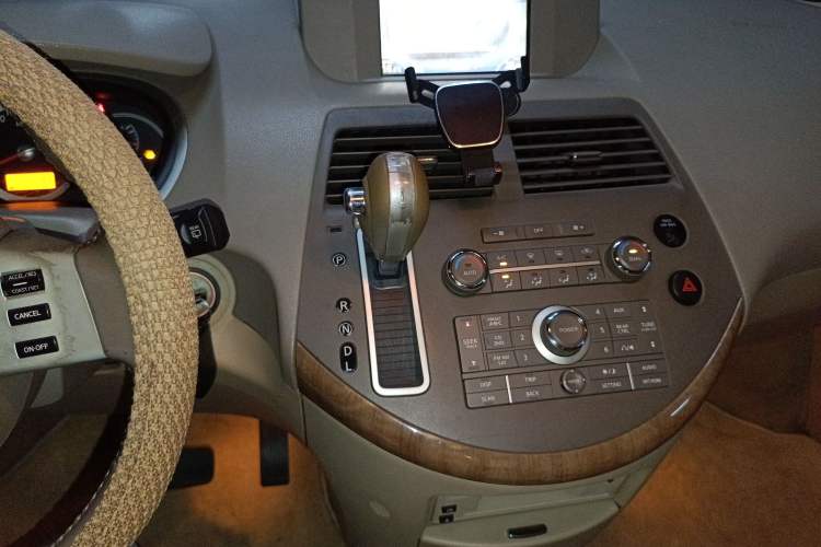 Used Nissan Quest 2005 3.5L Audio And AC Panel