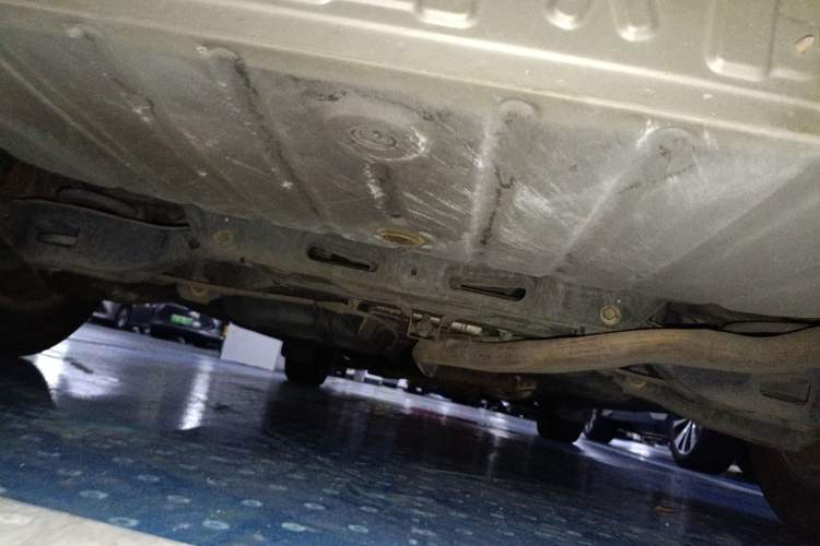 Used Nissan Quest 2005 3.5L Chassis Rear