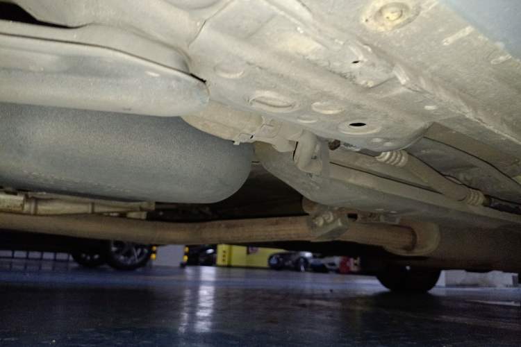 Used Nissan Quest 2005 3.5L Chassis Rear Right