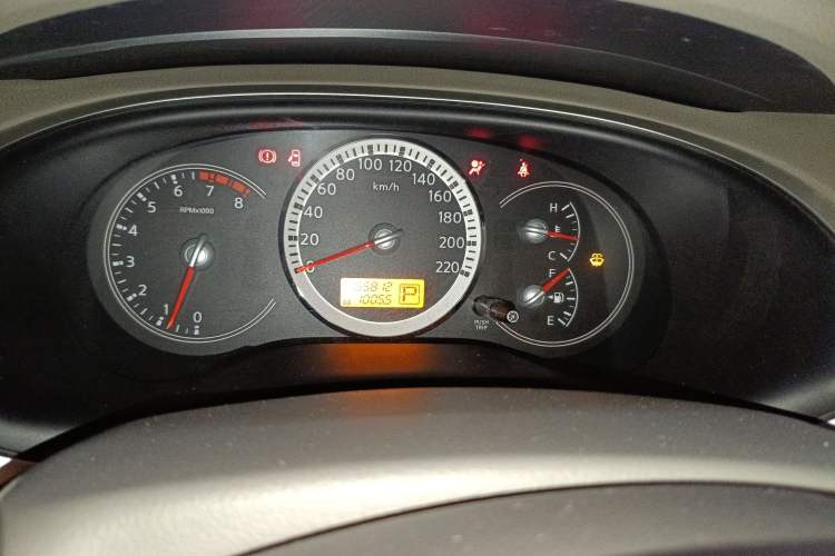 Used Nissan Quest 2005 3.5L Instrument Cluster