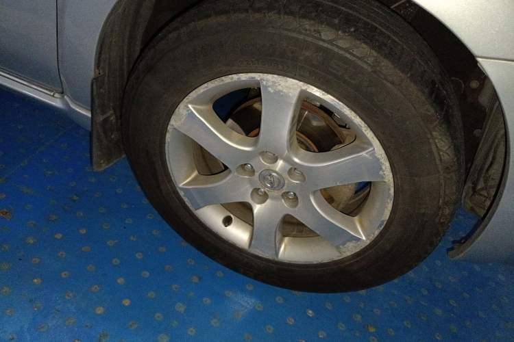 Used Nissan Quest 2005 3.5L Right Front Wheel Hub