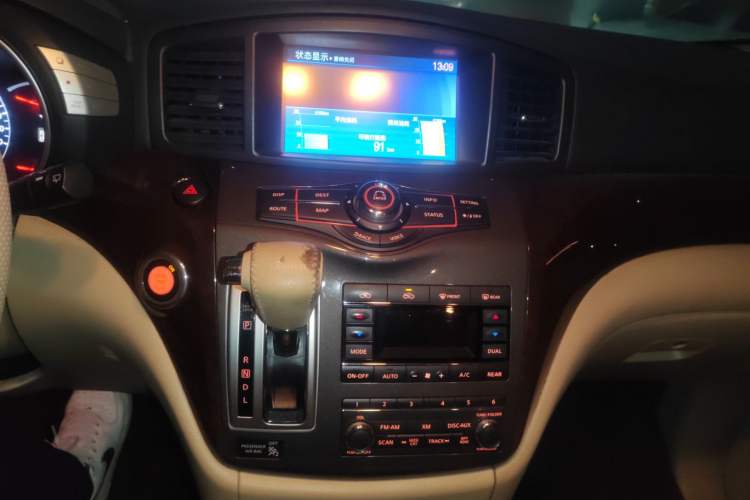 Used Nissan Quest 2012 3.5L SL Audio And AC Panel