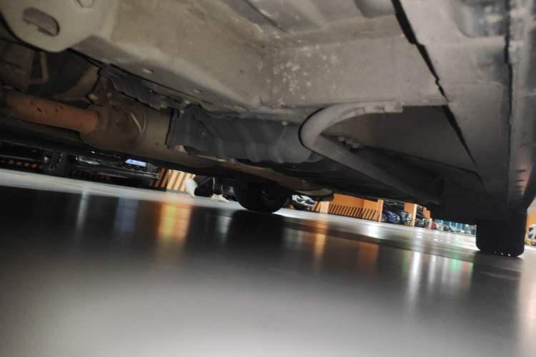Used Nissan Quest 2012 3.5L SL Chassis Front Left