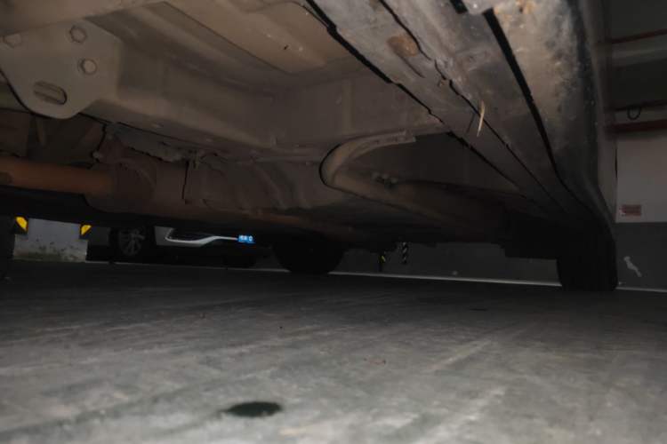 Used Nissan Quest 2012 3.5L SL Chassis Front Left