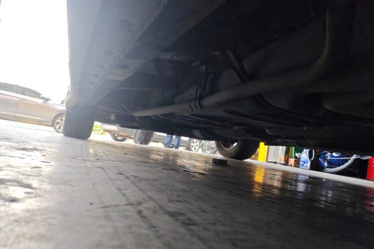 Used Nissan Quest 2012 3.5L SL Chassis Rear Left