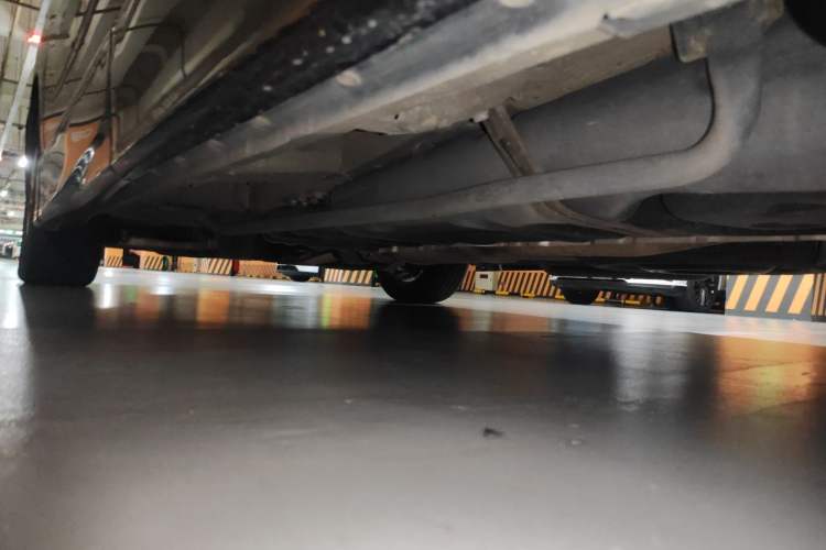 Used Nissan Quest 2012 3.5L SL Chassis Rear Left