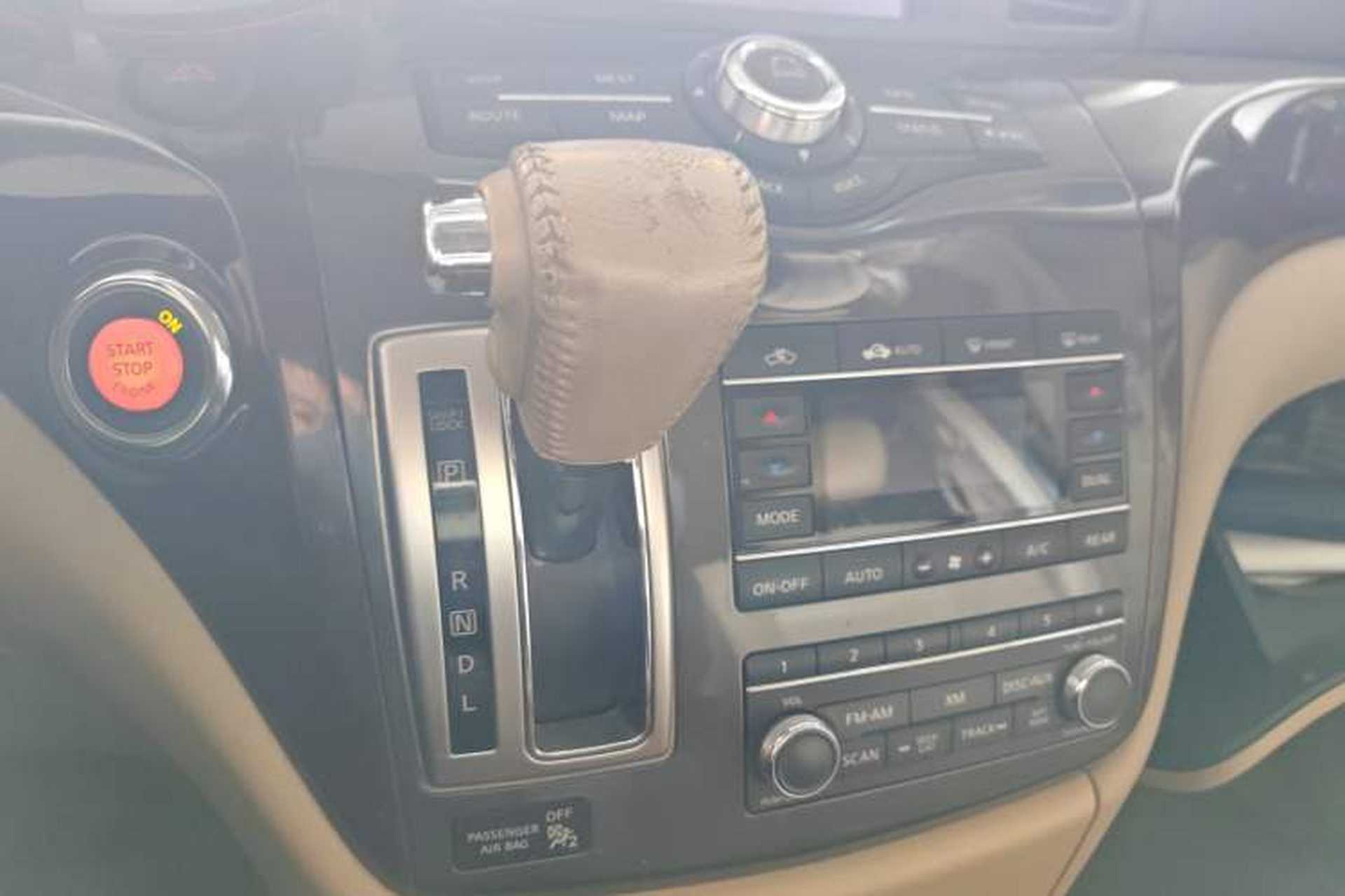 Used Nissan Quest 2012 3.5L SL Gear Lever