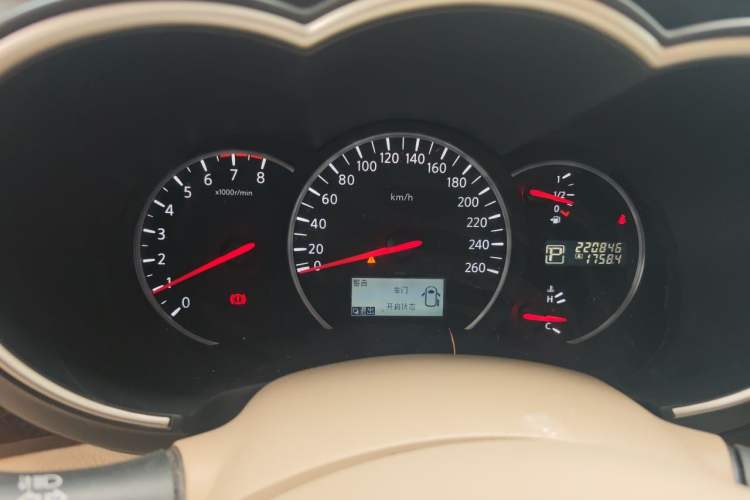 Used Nissan Quest 2012 3.5L SL Instrument Cluster