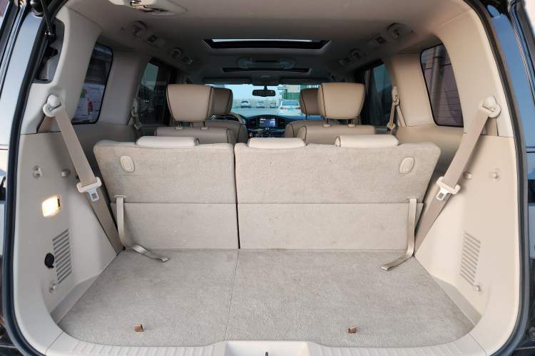 Used Nissan Quest 2012 3.5L SL Interior 15