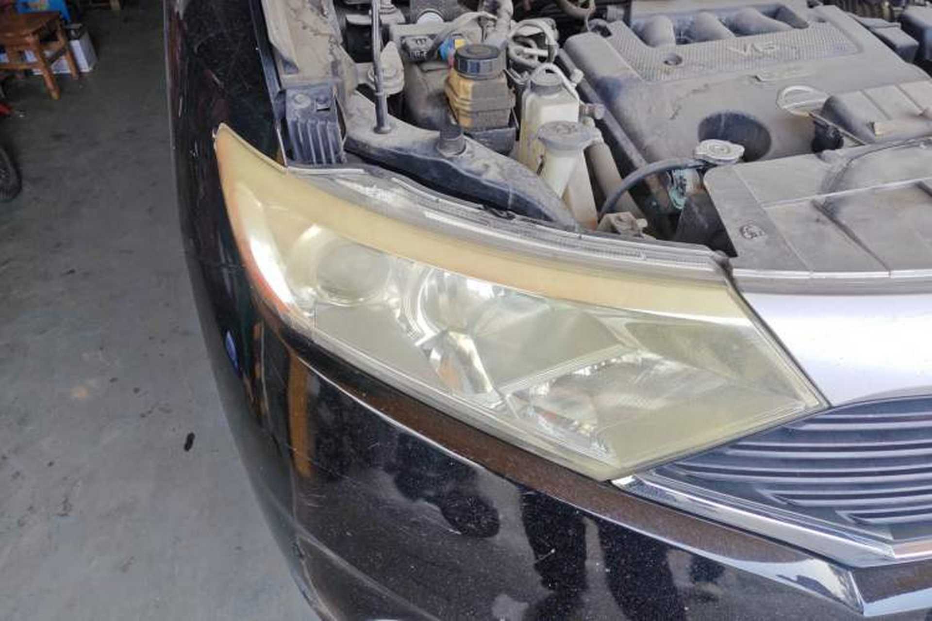 Used Nissan Quest 2012 3.5L SL Right Front Headlight