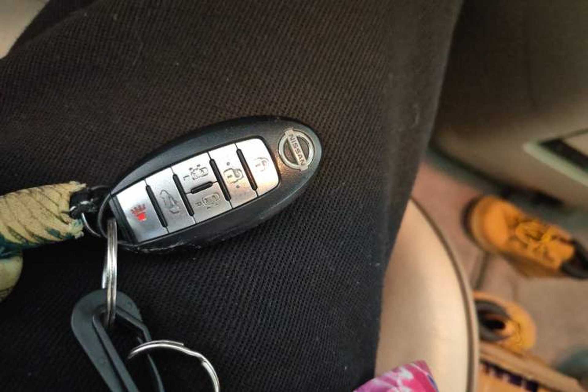 Used Nissan Quest 2012 3.5L SL Vehicle Key