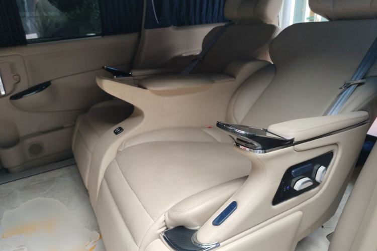 Used Nissan Quest 2012 3.5L SL Left Rear Seat