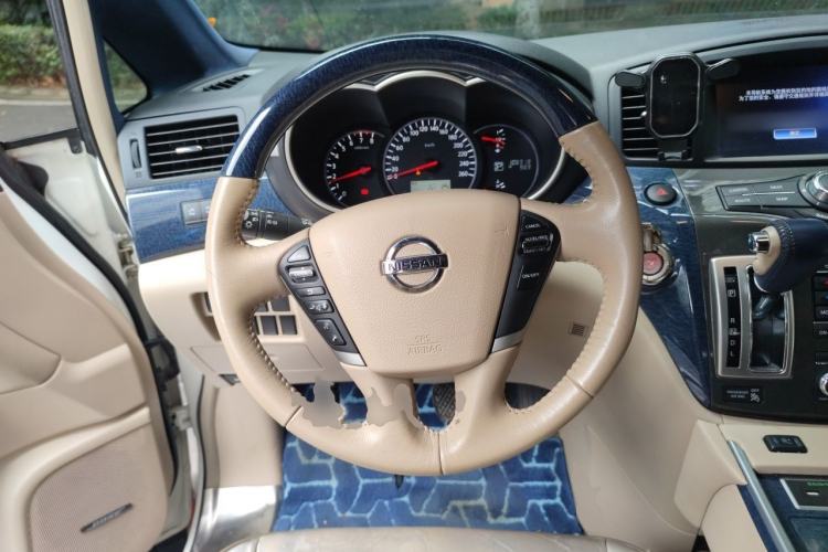 Used Nissan Quest 2012 3.5L SL Steering Wheel