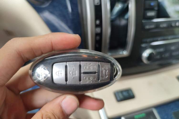 Used Nissan Quest 2012 3.5L SL Vehicle Key