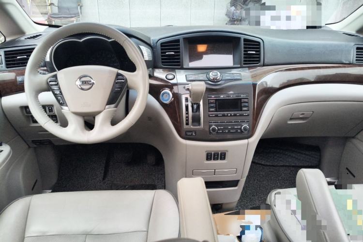 Used Nissan Quest 2012 3.5L SL Center Console