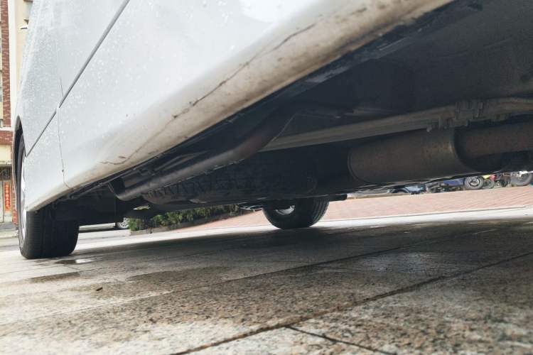 Used Nissan Quest 2012 3.5L SL Chassis Front Right