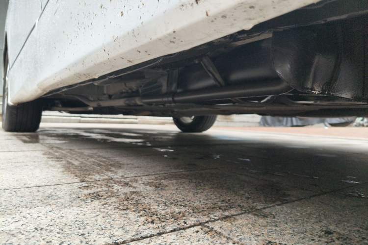 Used Nissan Quest 2012 3.5L SL Chassis Rear Left
