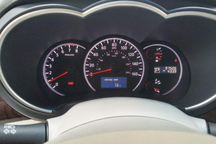 Used Nissan Quest 2012 3.5L SL Instrument Cluster