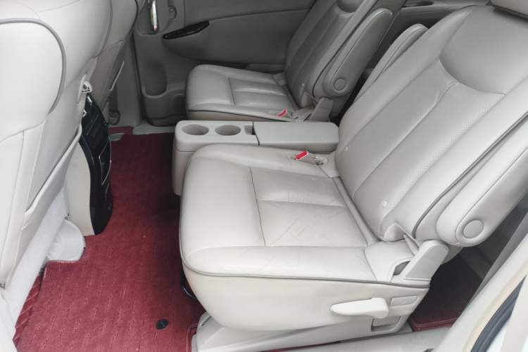 Used Nissan Quest 2012 3.5L SL Left Rear Seat