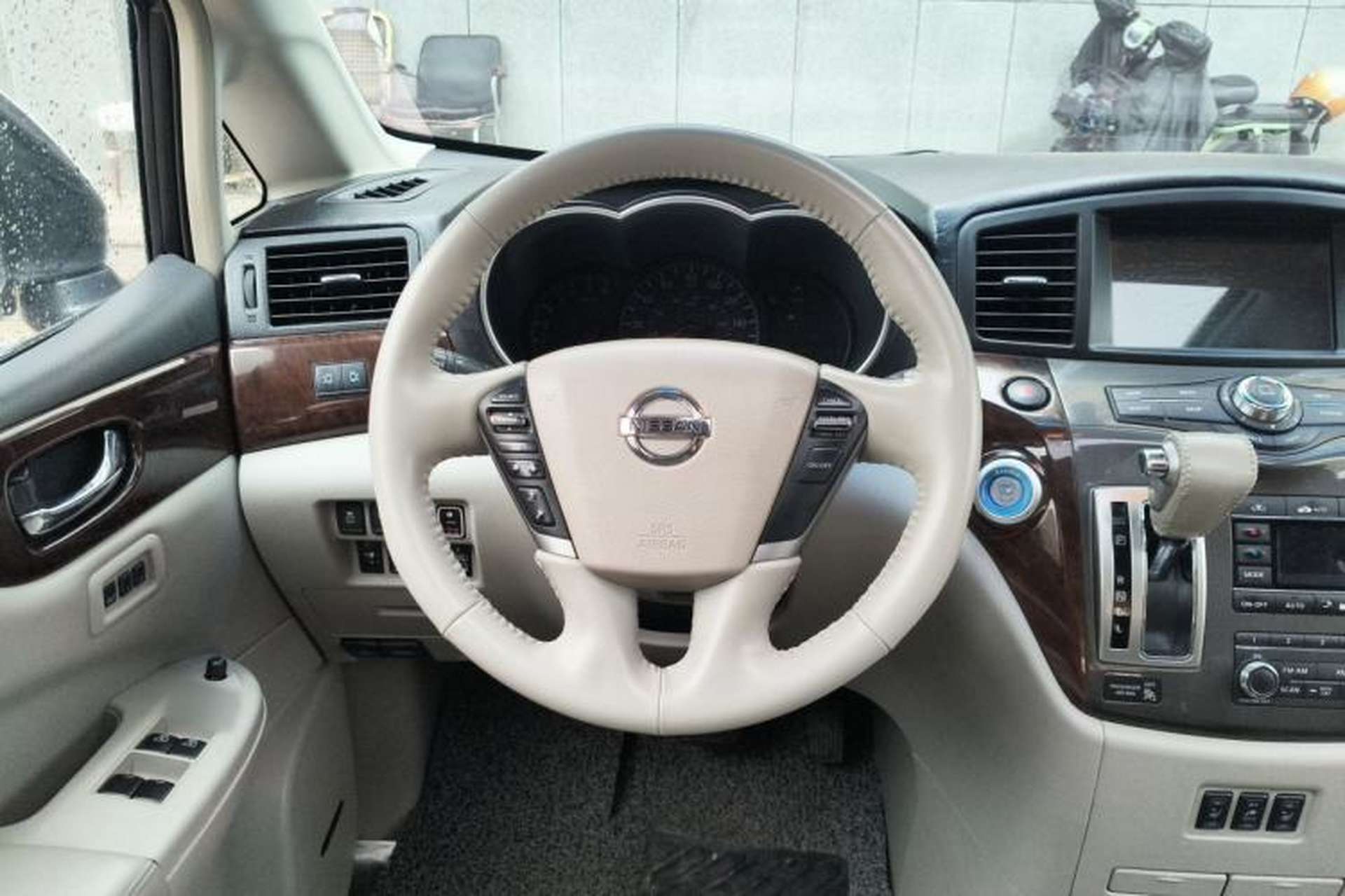 Used Nissan Quest 2012 3.5L SL Steering Wheel