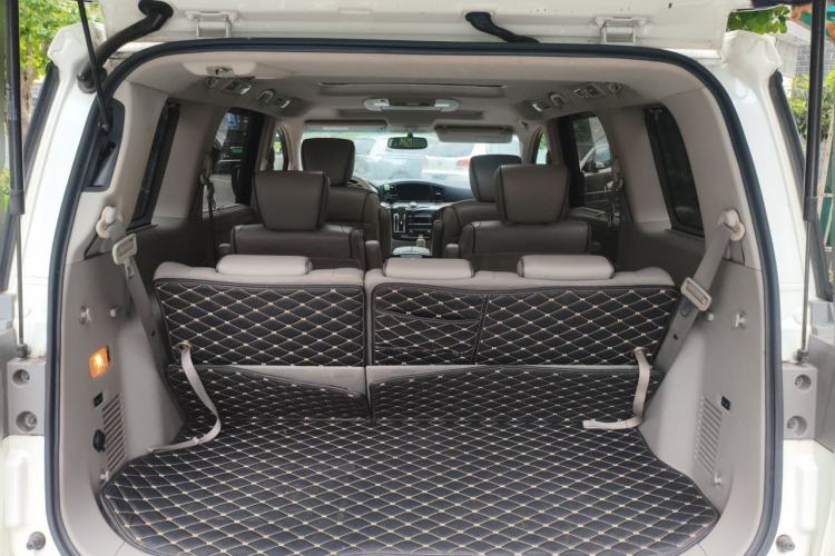 Used Nissan Quest 2012 3.5L SL Trunk