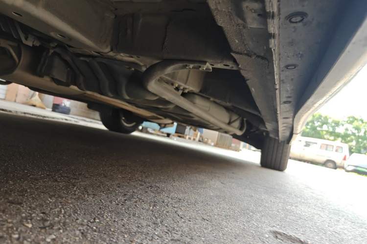 Used Nissan Quest 2013 3.5L SL Chassis Front Left