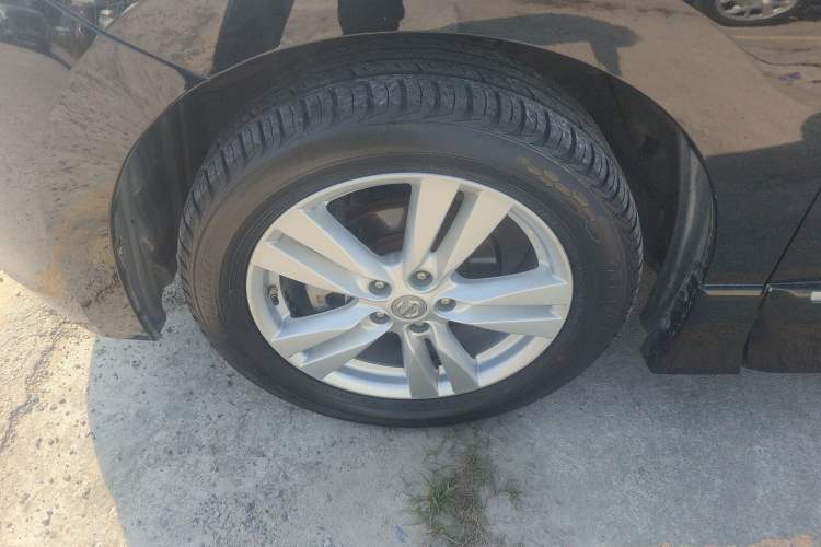 Used Nissan Quest 2013 3.5L SL Exterior 7