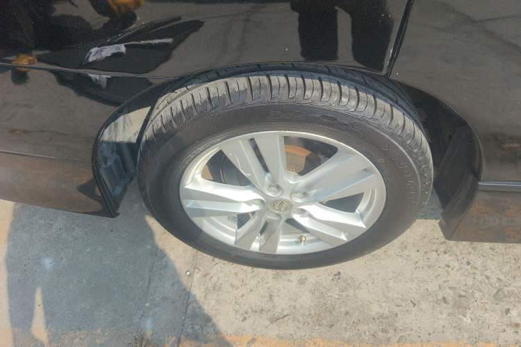 Used Nissan Quest 2013 3.5L SL Exterior 8