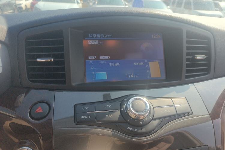 Used Nissan Quest 2013 3.5L SL Interior 2