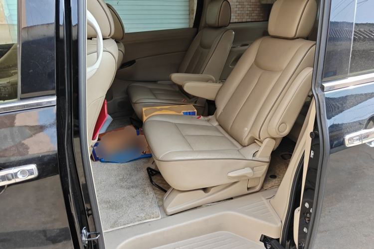 Used Nissan Quest 2013 3.5L SL Left Rear Seat