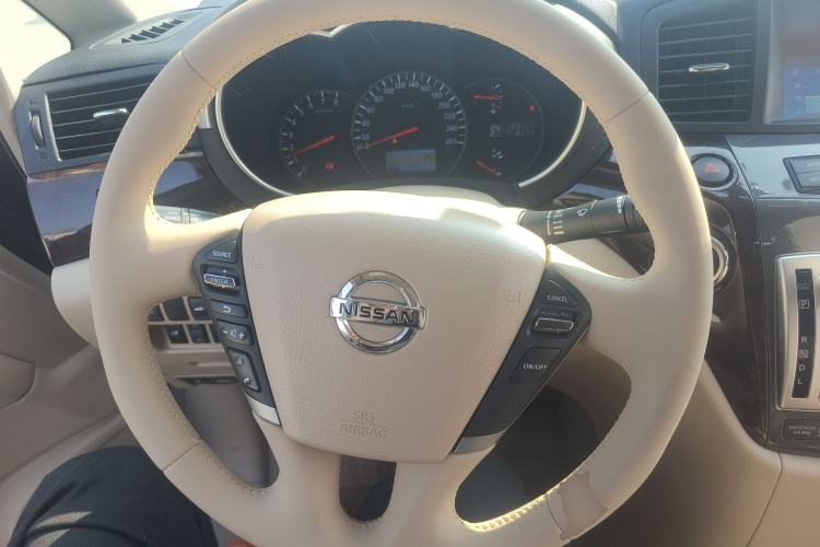 Used Nissan Quest 2013 3.5L SL Steering Wheel