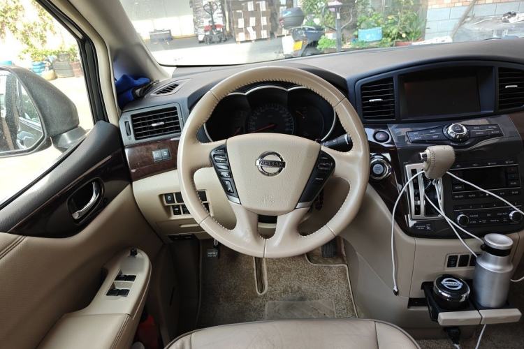 Used Nissan Quest 2013 3.5L SL Steering Wheel