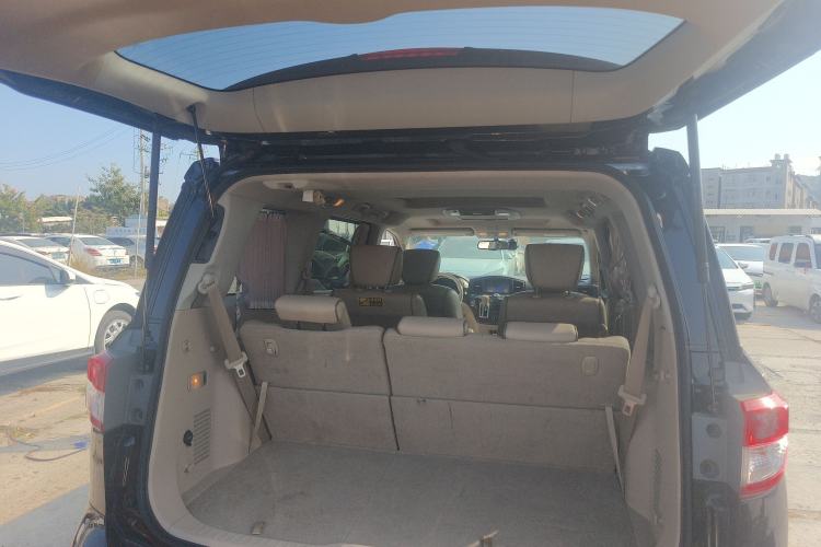 Used Nissan Quest 2013 3.5L SL Trunk