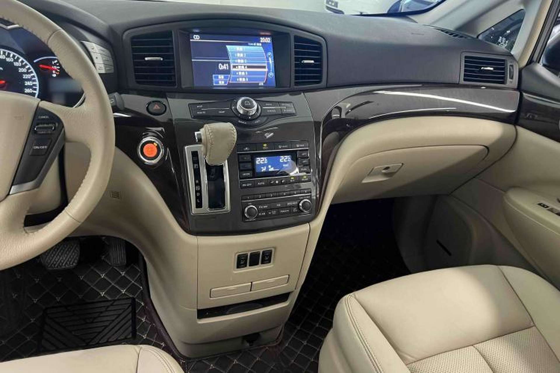 Used Nissan Quest 2013 3.5L SL Interior 11