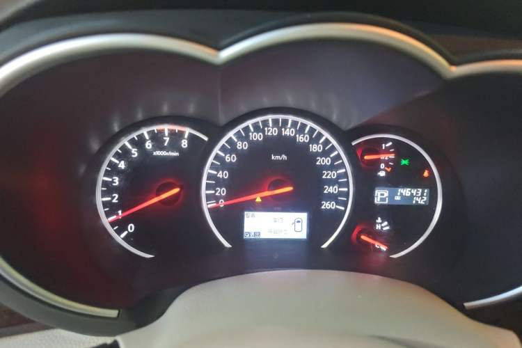 Used Nissan Quest 2013 3.5L SL Instrument Cluster