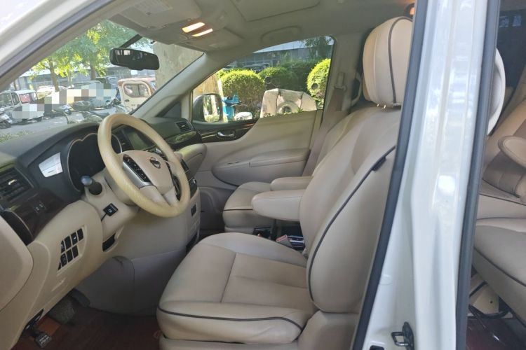 Used Nissan Quest 2013 3.5L SL Left Front Seat