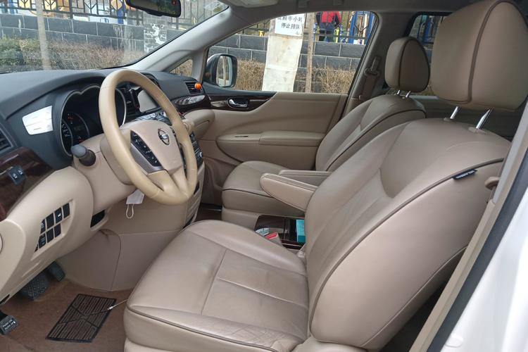 Used Nissan Quest 2013 3.5L SL Left Front Seat