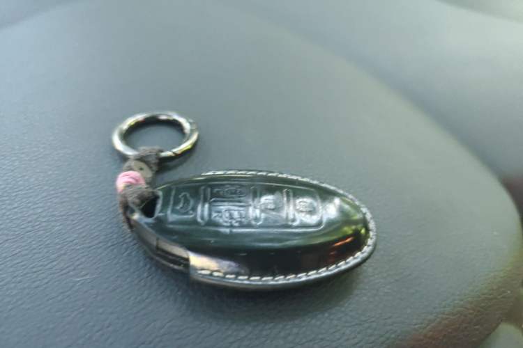 Used Nissan Quest 2013 3.5L SL Vehicle Key