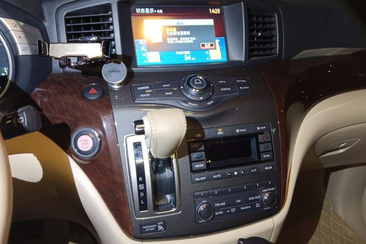 Used Nissan Quest 2015 3.5L SL Audio And AC Panel