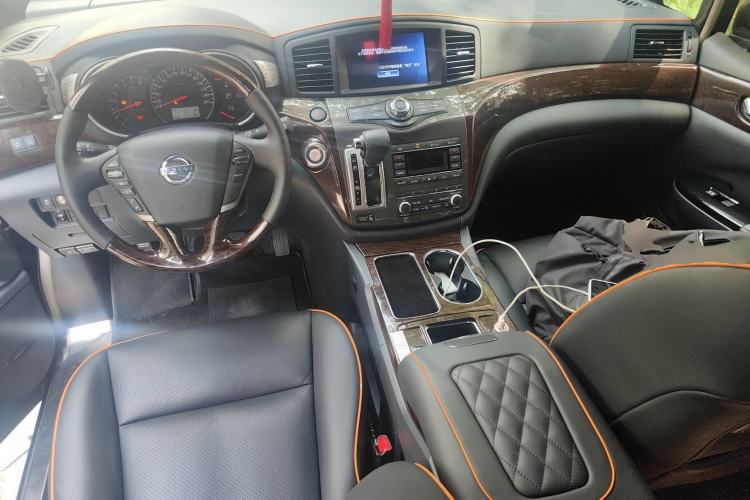 Used Nissan Quest 2015 3.5L SL Center Console