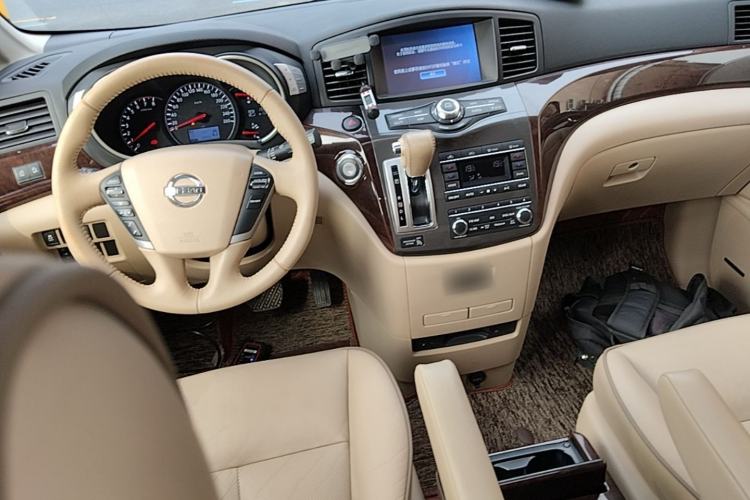 Used Nissan Quest 2015 3.5L SL Center Console