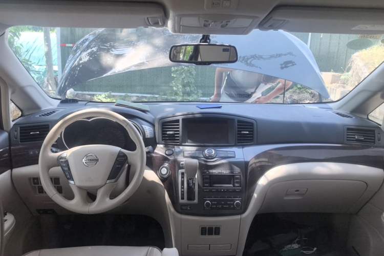Used Nissan Quest 2015 3.5L SL Center Console