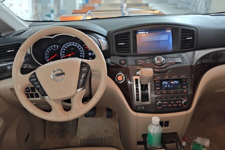 Used Nissan Quest 2015 3.5L SL Center Console