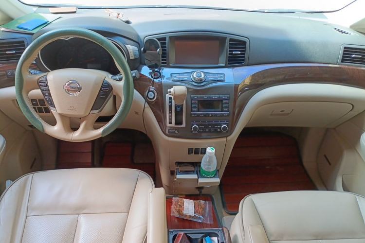 Used Nissan Quest 2015 3.5L SL Center Console
