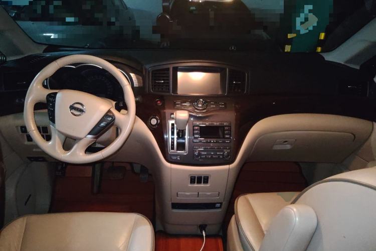 Used Nissan Quest 2015 3.5L SL Center Console