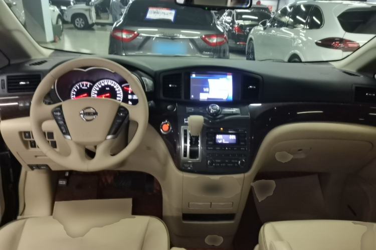 Used Nissan Quest 2015 3.5L SL Center Console