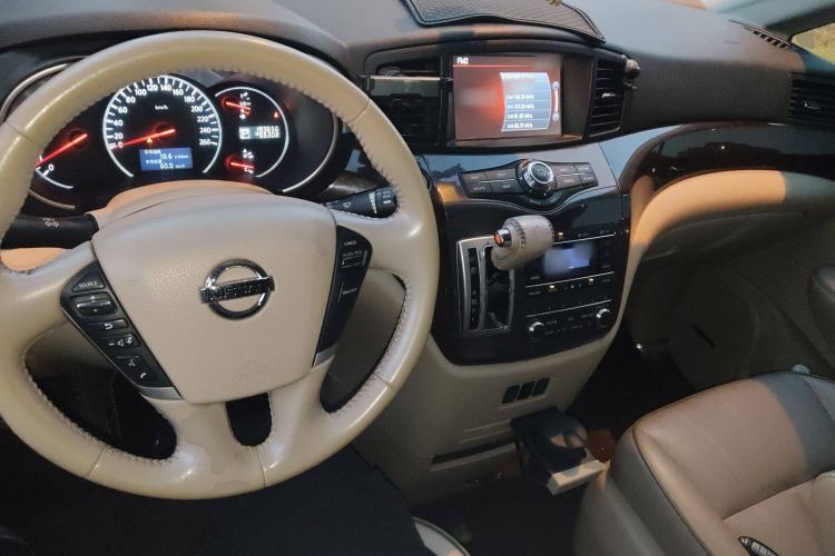 Used Nissan Quest 2015 3.5L SL Center Console