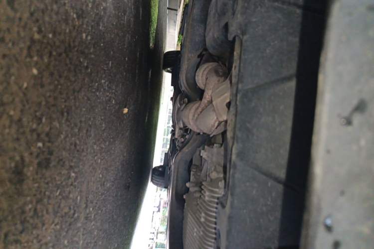 Used Nissan Quest 2015 3.5L SL Chassis Front