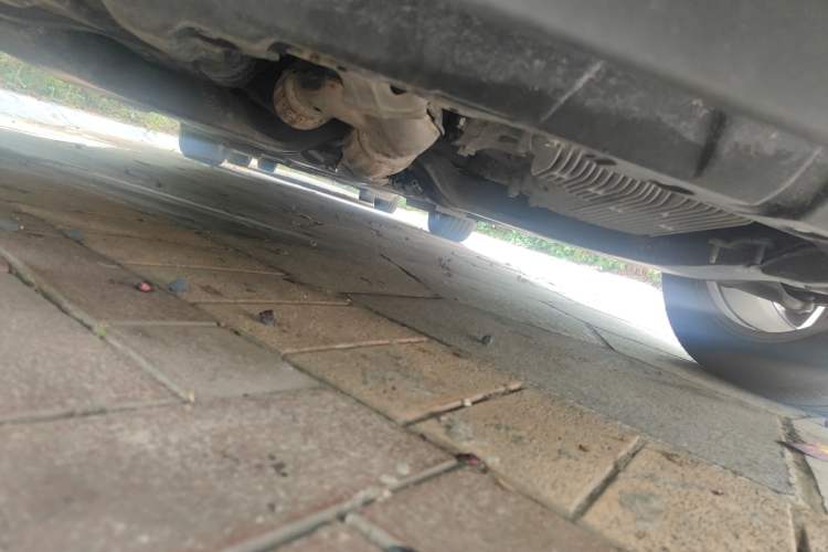 Used Nissan Quest 2015 3.5L SL Chassis Front