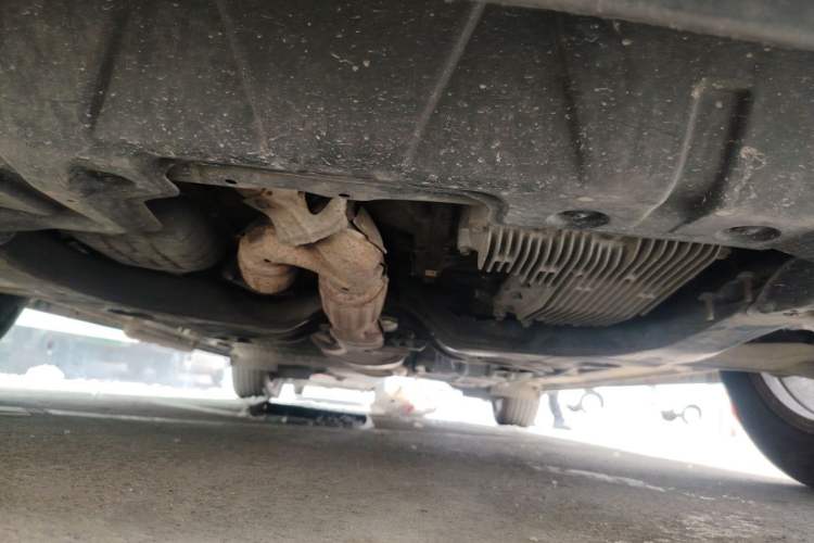 Used Nissan Quest 2015 3.5L SL Chassis Front